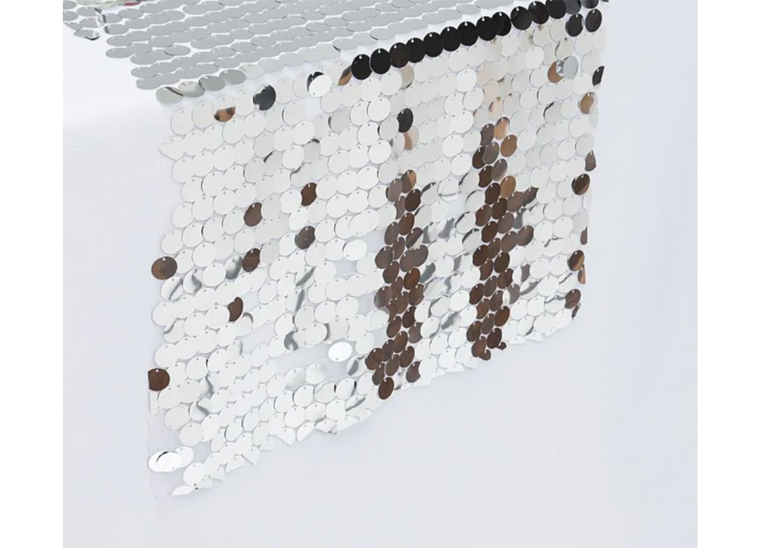 Round Silver Sequins Table Runner, 1ct
