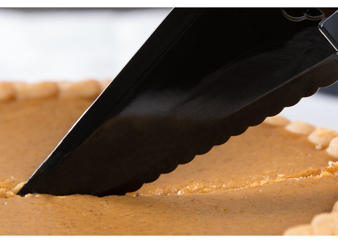 Black Disposable Plastic Pie Cutter, 1ct